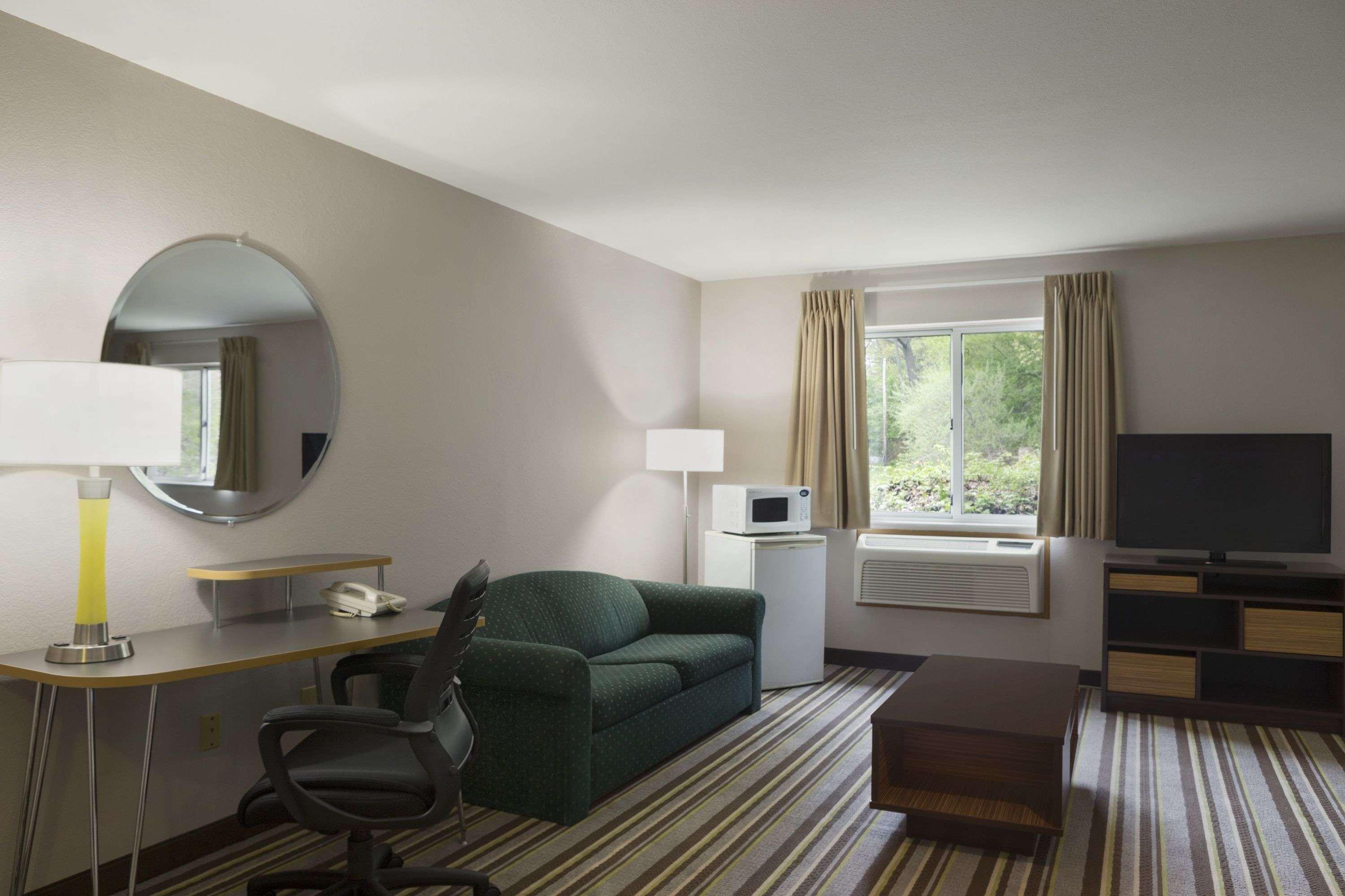 Super 8 By Wyndham Manistee Ξενοδοχείο Εξωτερικό φωτογραφία