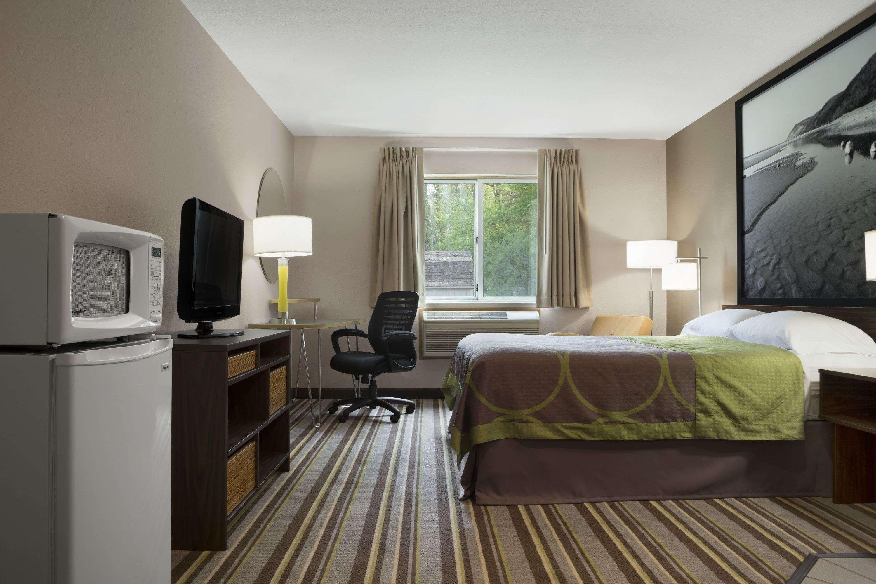 Super 8 By Wyndham Manistee Ξενοδοχείο Εξωτερικό φωτογραφία